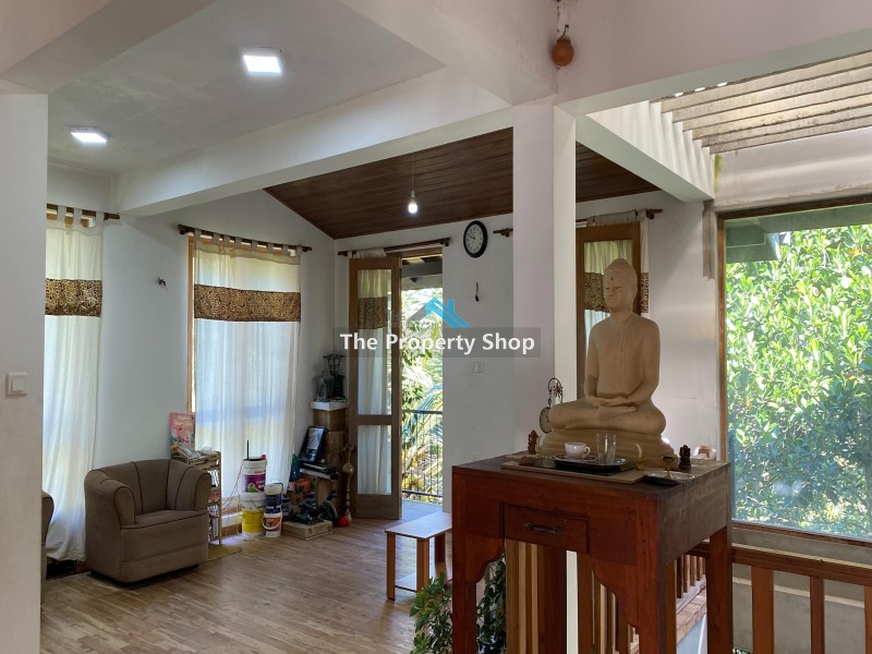 15P House for sale in "Owala road", Kiribathkumbura, Peradeniya.